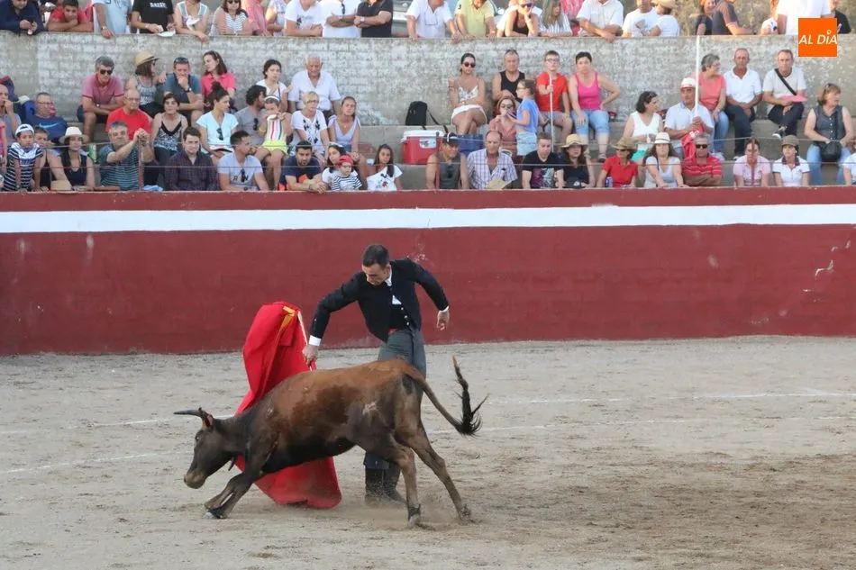 Foto 9 - Fiesta de Rollanejo, la ilusi&oacute;n de sentirse torero  