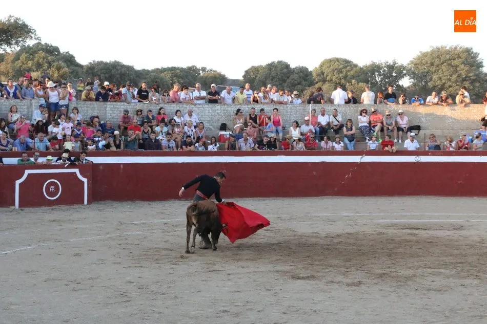 Foto 6 - Fiesta de Rollanejo, la ilusi&oacute;n de sentirse torero  