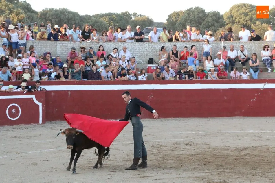 Foto 5 - Fiesta de Rollanejo, la ilusi&oacute;n de sentirse torero  