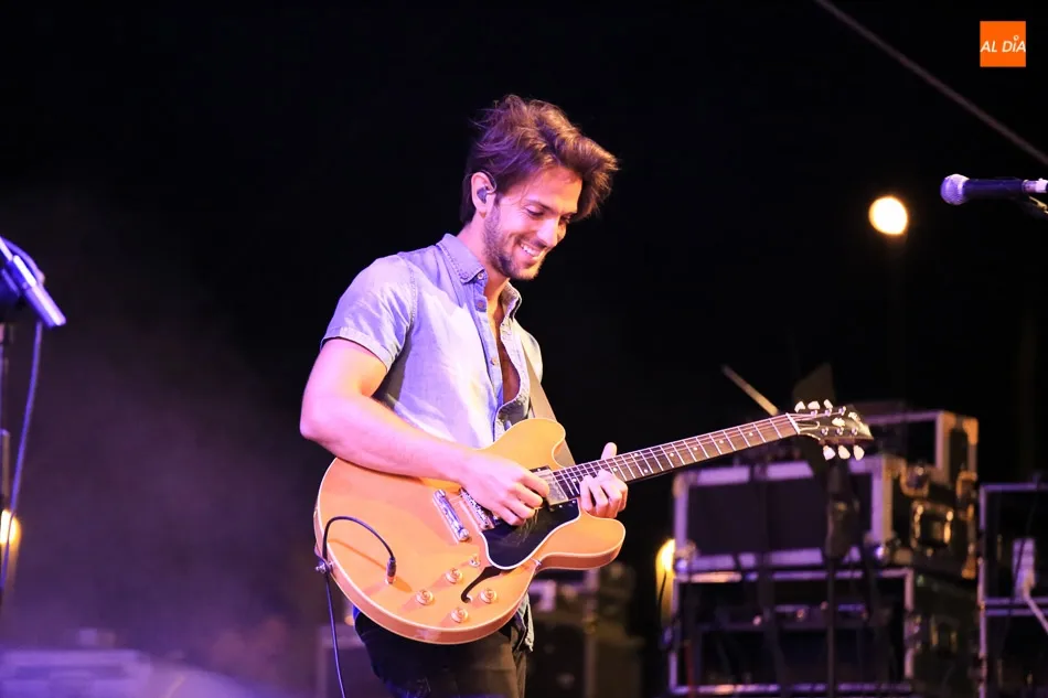 Foto 4 - El &lsquo;para&iacute;so&rsquo; de Dvicio encandila al p&uacute;blico salmantino