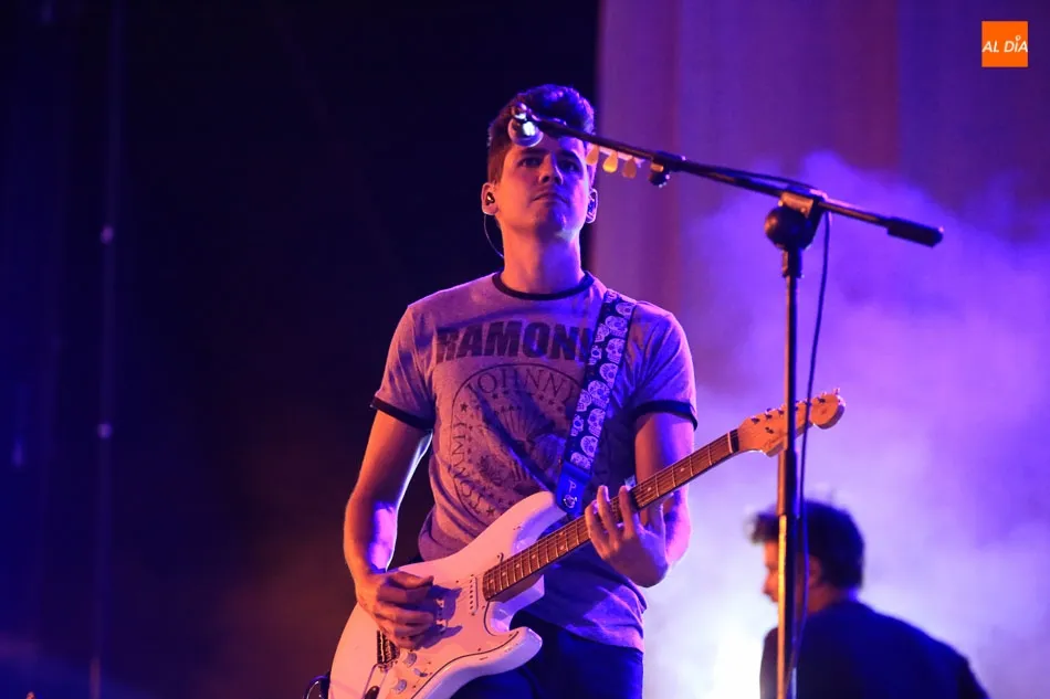 Foto 3 - El &lsquo;para&iacute;so&rsquo; de Dvicio encandila al p&uacute;blico salmantino