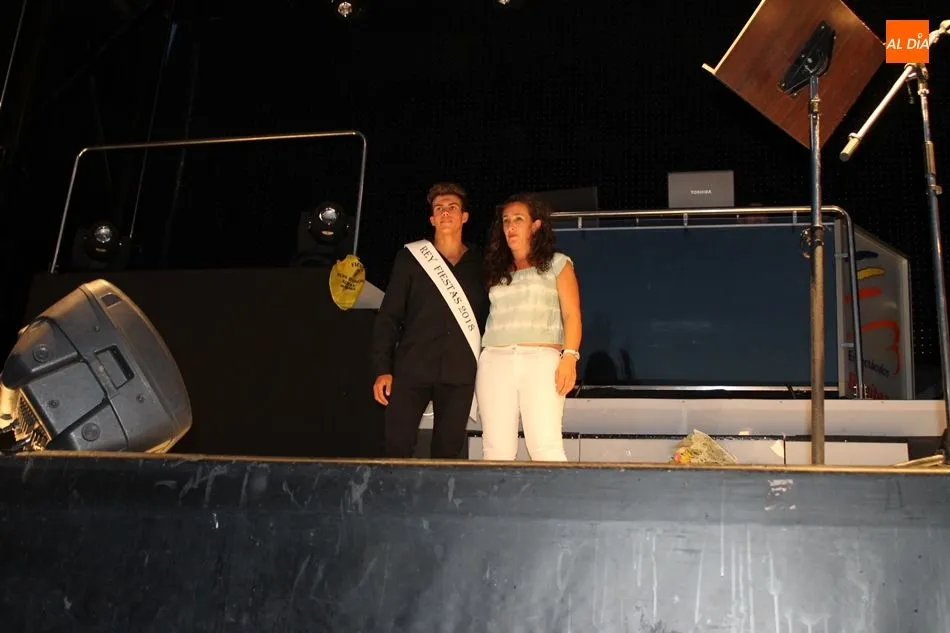Foto 6 - Homenaje a Armando en el preg&oacute;n de Almenara de Tormes