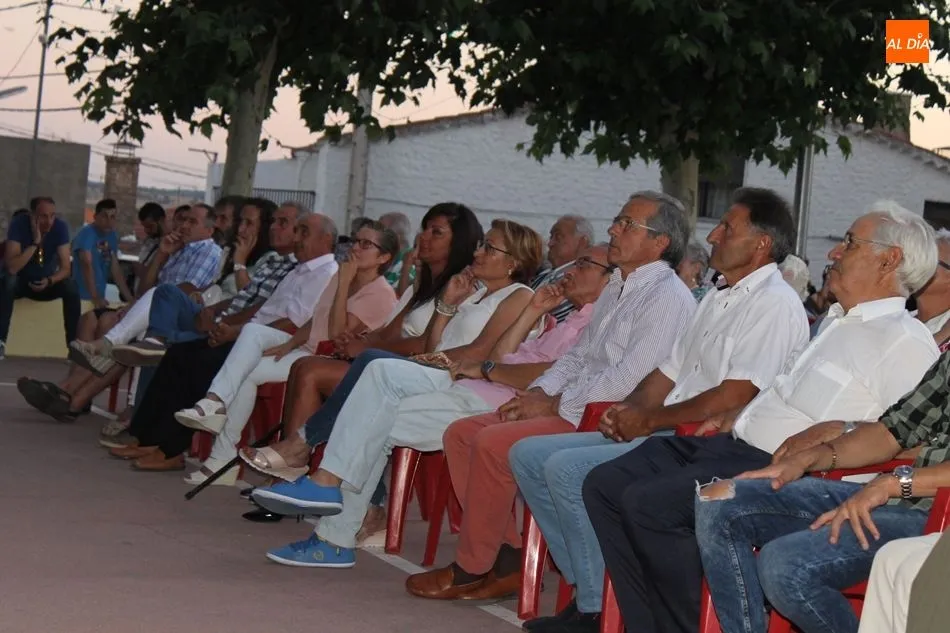 Foto 10 - Homenaje a Armando en el preg&oacute;n de Almenara de Tormes