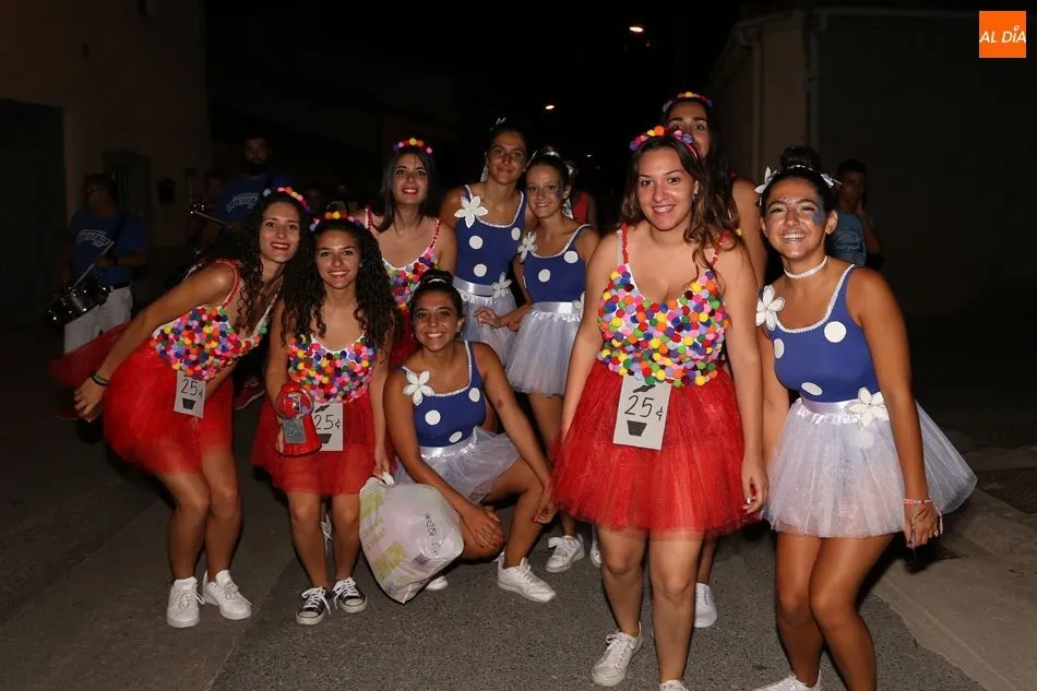 Los participantes en el concurso demostraron su imaginación con los disfraces