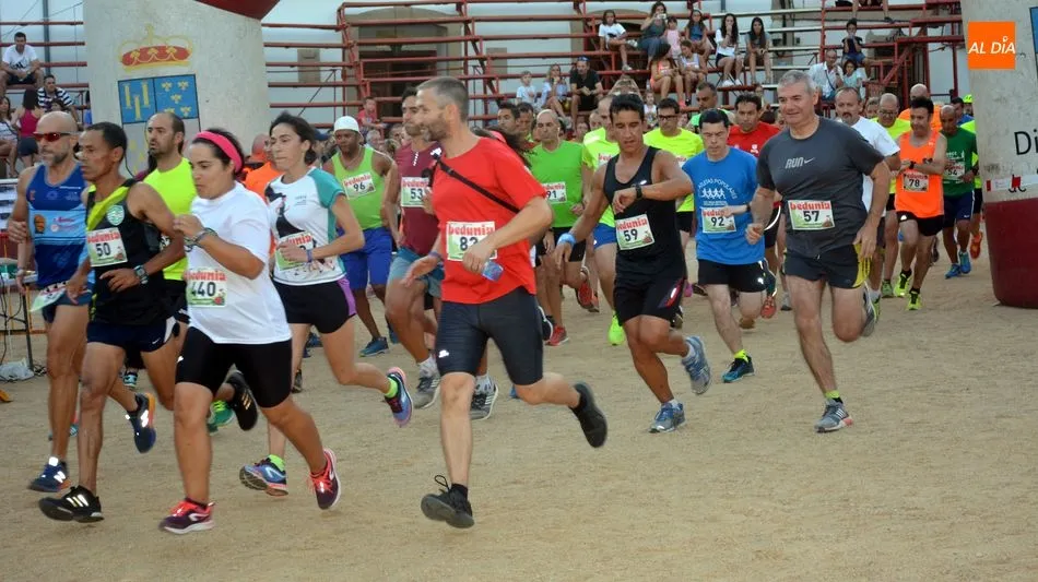 Foto 7 - &Eacute;xito de participantes en la V carrera popular Toromarat&oacute;n de Lumbrales