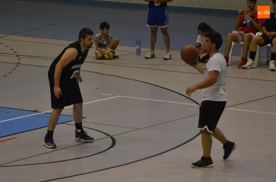 Foto 9 - Fantasmas revalida corona en el &lsquo;&uacute;ltimo&rsquo; Torneo 3x3 Coyote  