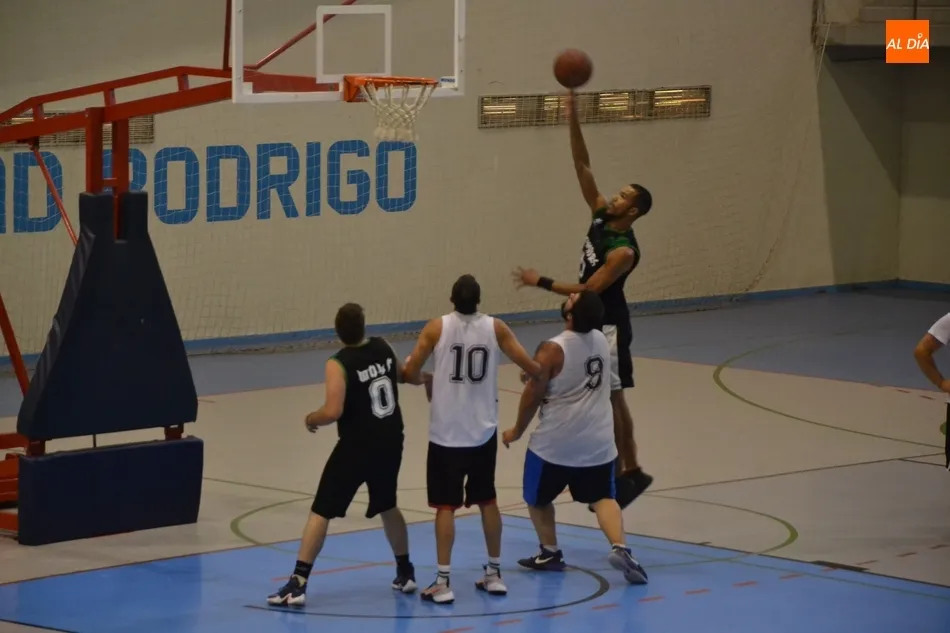 Foto 8 - Fantasmas revalida corona en el &lsquo;&uacute;ltimo&rsquo; Torneo 3x3 Coyote  