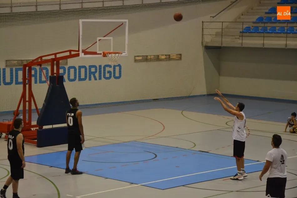 Foto 4 - Fantasmas revalida corona en el &lsquo;&uacute;ltimo&rsquo; Torneo 3x3 Coyote  