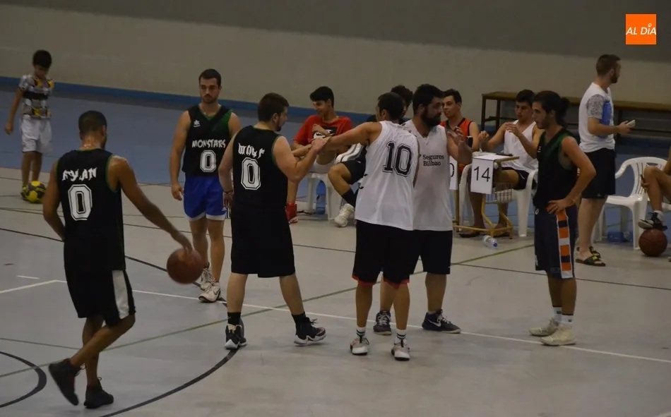Foto 2 - Fantasmas revalida corona en el &lsquo;&uacute;ltimo&rsquo; Torneo 3x3 Coyote  