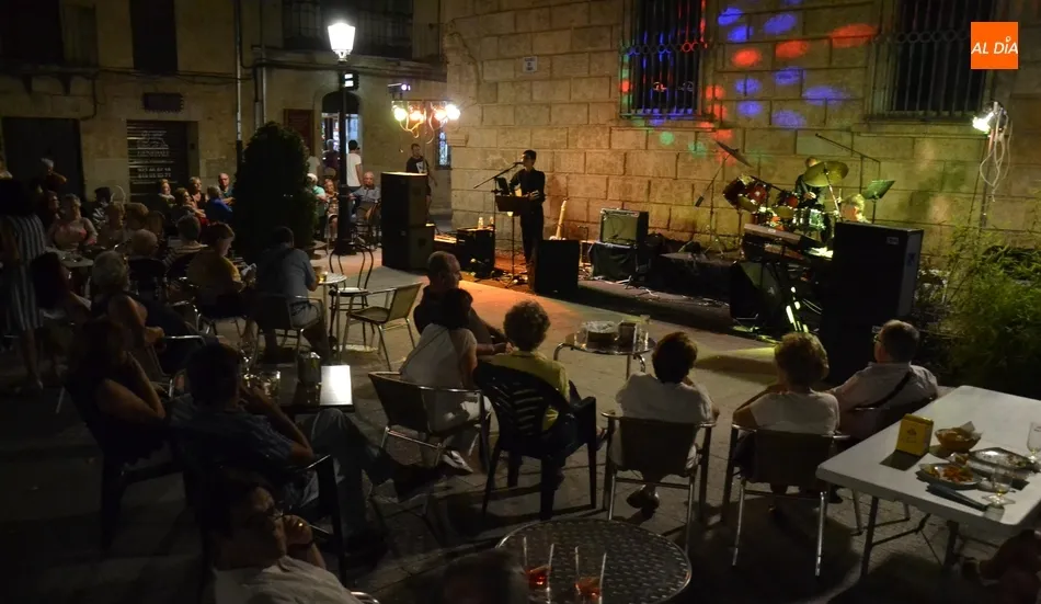 La Plazuela del Conde no se queda sin música este verano  
