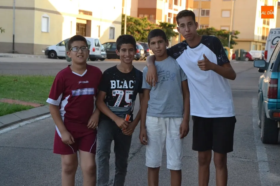 Eh, sácanos una foto: Camino al fútbol  