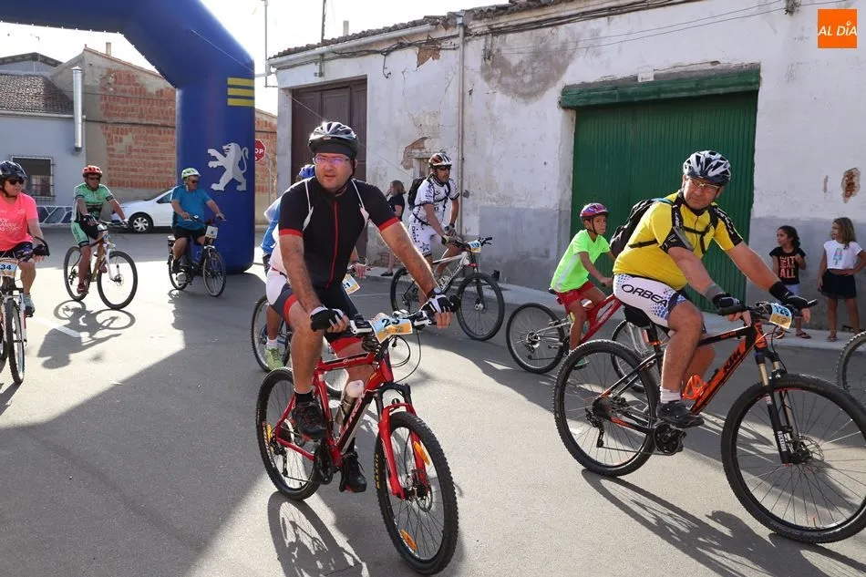 Foto 3 - M&aacute;s de un centenar de participantes en la Kedada Babilafuente Beer Bike