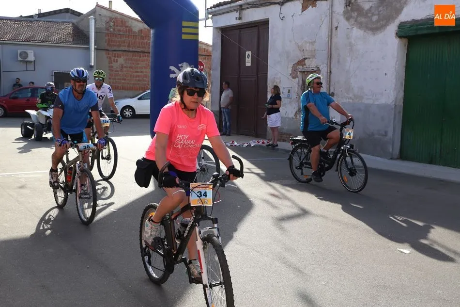 Foto 11 - M&aacute;s de un centenar de participantes en la Kedada Babilafuente Beer Bike