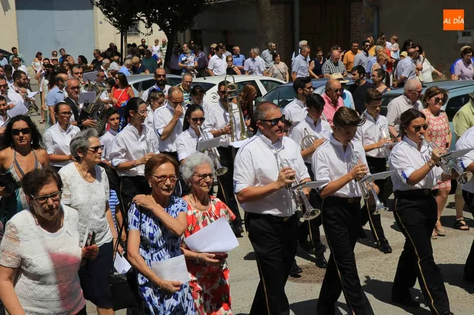Foto 8 - Castellanos de Moriscos honra al Cristo de las Batallas con&nbsp;su tradicional eucarist&iacute;a  