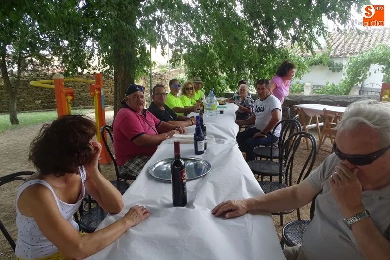 Foto 9 - Terradillos disfruta de una paella popular para celebrar sus fiestas  