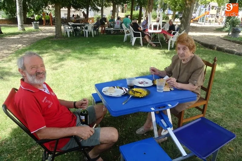 Foto 5 - Terradillos disfruta de una paella popular para celebrar sus fiestas  