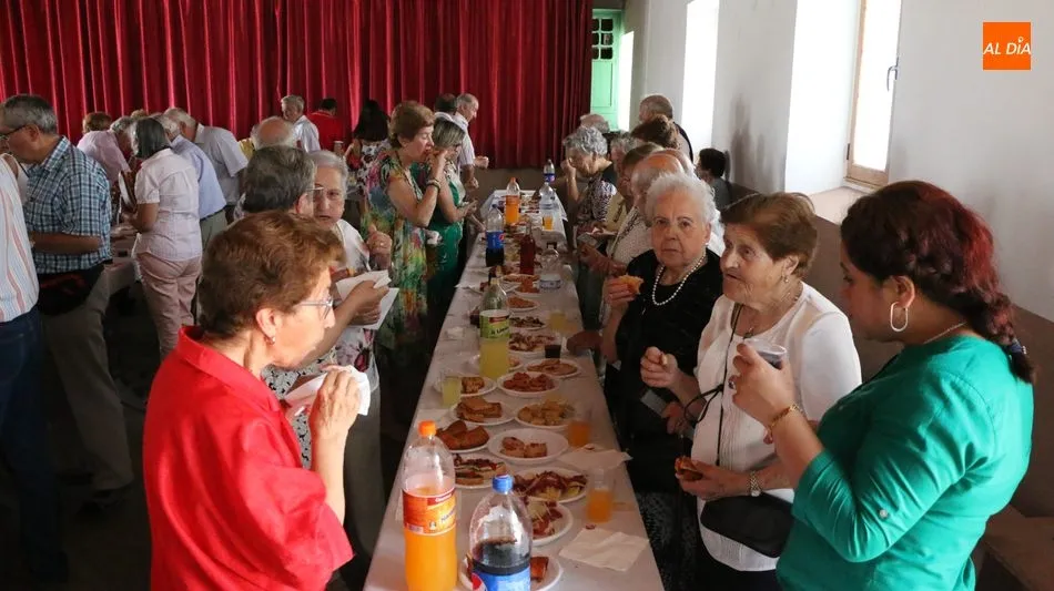 Foto 6 - Peralejos de Abajo despide las fiestas de verano con un homenaje a los mayores  