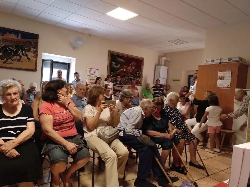 Foto 4 - Un curso intensivo de corte de jam&oacute;n pone la nota especial a la Semana Cultural de&nbsp;Ba&ntilde;ob&aacute;rez  