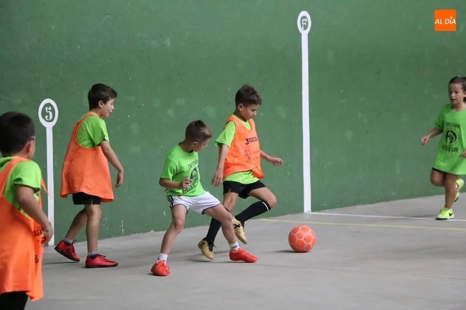 Foto 9 - Arrancan las finales del campeonato de &lsquo;futbito&rsquo; de Vitigudino  