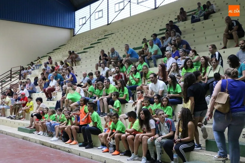 Foto 3 - Arrancan las finales del campeonato de &lsquo;futbito&rsquo; de Vitigudino  