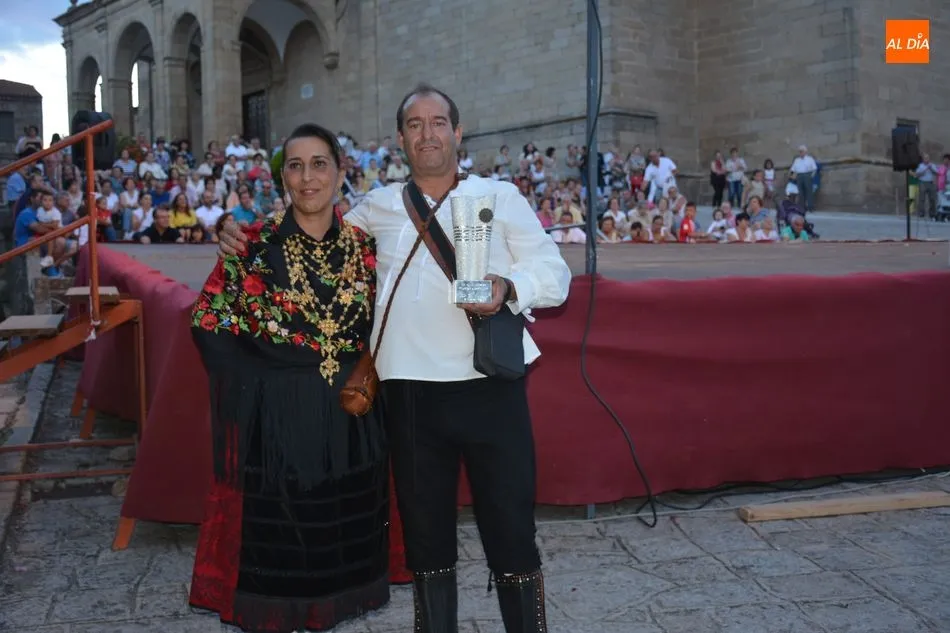 Foto 8 - El tamborilero Julio &lsquo;El Serrano&rsquo; recibe el reconocimiento de Santa Mar&iacute;a de Liminares en el...