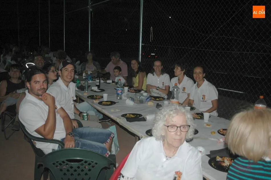 Foto 11 - La paella y el tiro al plato protagonizan la jornada festiva en Saldeana&nbsp;  
