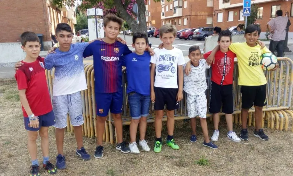 Santa Marina gana el duelo futbolero de sus fiestas  