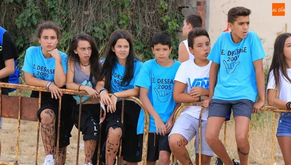 Las fiestas de agosto generan un excelente ambiente en Villamayor. Foto de Alberto Martín