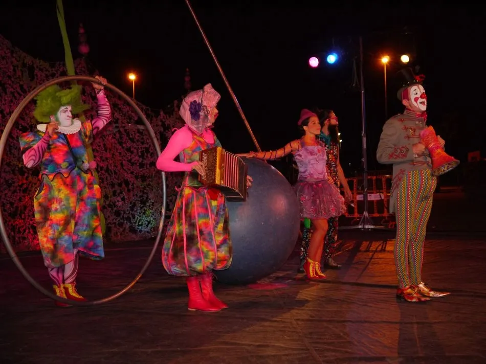 Foto 9 - Arranca en Carbajosa de la Sagrada el festival de Circo que se prolongar&aacute; hasta el domingo