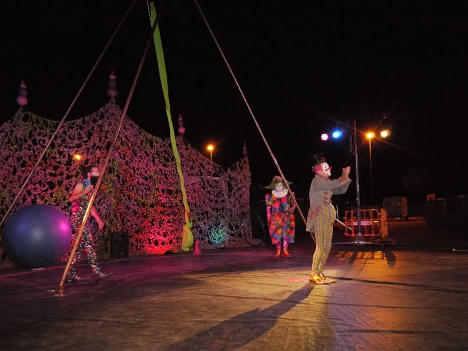 Foto 6 - Arranca en Carbajosa de la Sagrada el festival de Circo que se prolongar&aacute; hasta el domingo