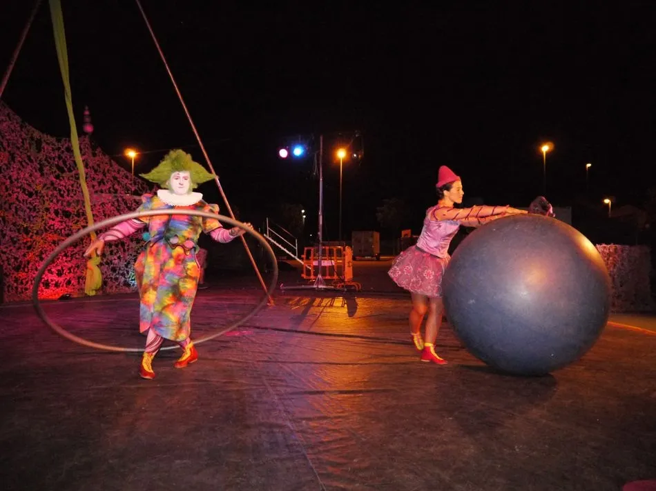 Foto 2 - Arranca en Carbajosa de la Sagrada el festival de Circo que se prolongar&aacute; hasta el domingo