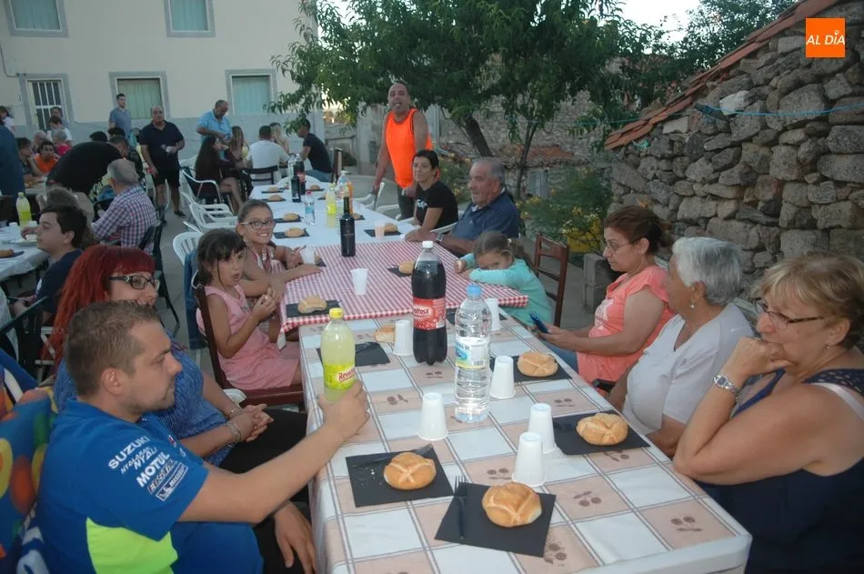 Foto 3 - En Fuentes de Masueco se despiden de las fiestas con un excelente sabor de boca  
