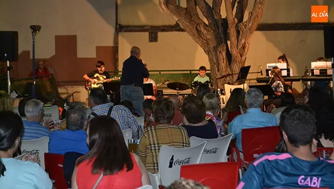 El Combo Infantil de Rock de la EMM ha sido el protagonista de una cita del programa Música en la Huerta