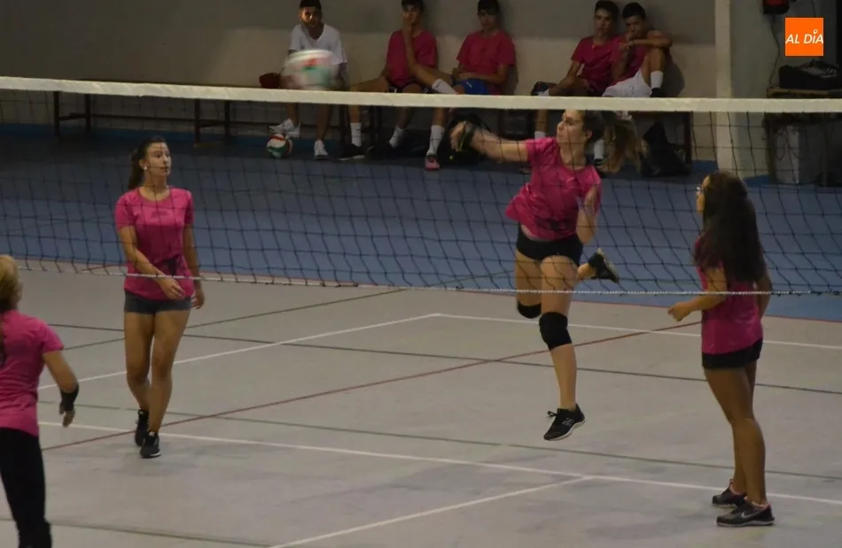 Foto 7 - Mir&oacute;briga estrena competici&oacute;n deportiva con buen ambiente en la pista y en las gradas  