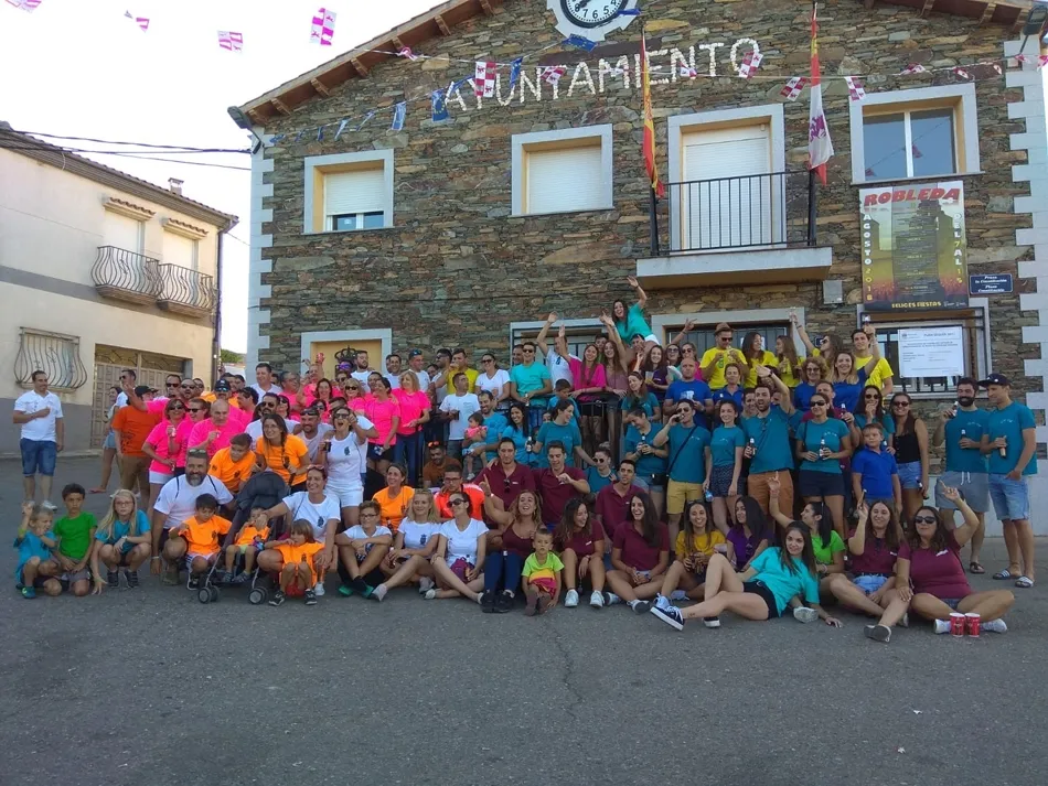 El gran encuentro de las peñas de Robleda  