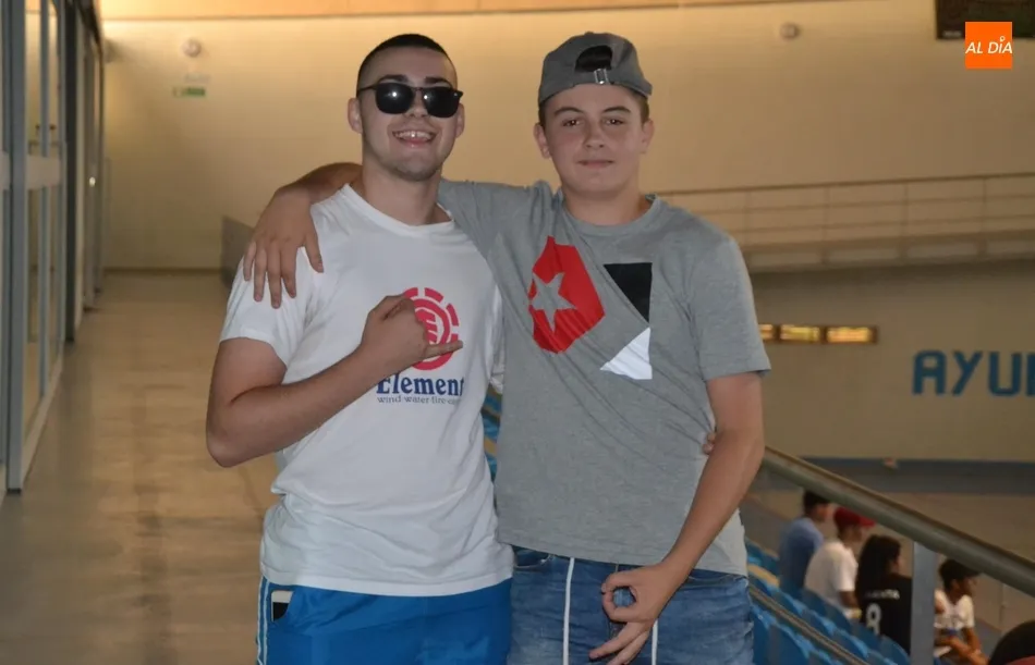 Eh, sácanos una foto: Días de voley  