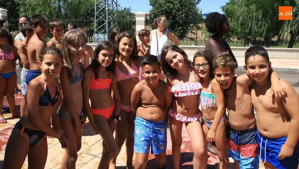 Diversión en el Prado de la Vega con motivo de la Fiesta del Agua. Foto de Alberto Martín