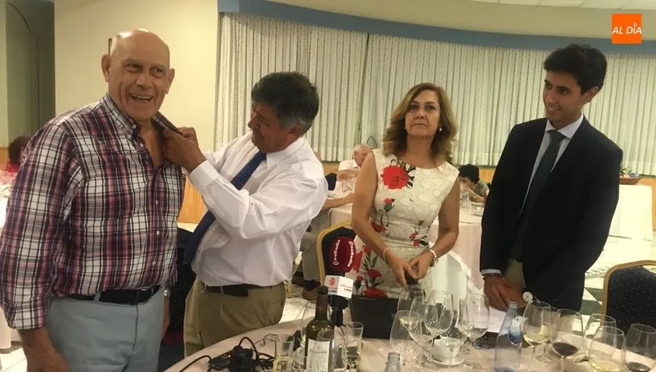 Homenaje a Santiago Robles en el Día del Bejarano Ausente