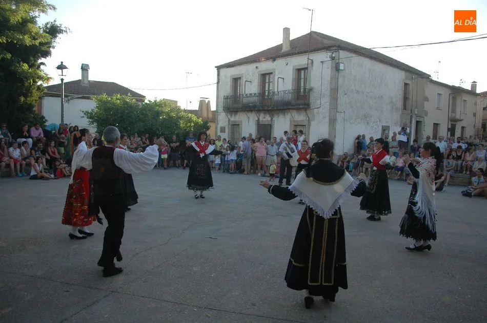 Foto 11 - El concurso de postres endulza las fiestas de Monleras  