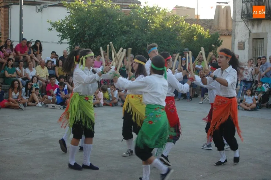 Foto 4 - El concurso de postres endulza las fiestas de Monleras  