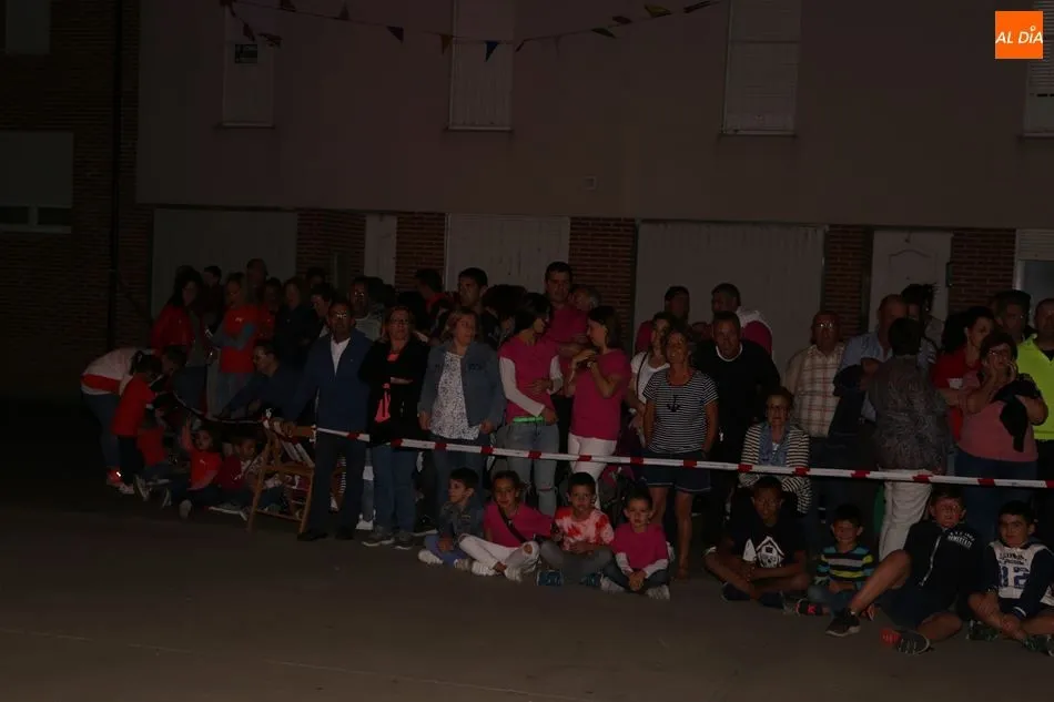 Foto 4 - Nerea Garc&iacute;a y V&iacute;ctor P&eacute;rez, proclamados reyes de las fiestas
