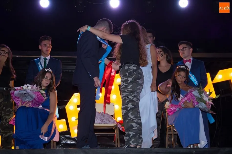 Foto 3 - Nerea Garc&iacute;a y V&iacute;ctor P&eacute;rez, proclamados reyes de las fiestas