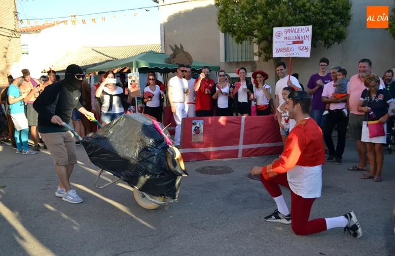 Foto 4 - Diversi&oacute;n, originalidad y un emotivo preg&oacute;n marcan el arranque de las fiestas en Aldeaseca