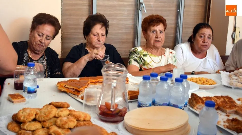 Foto 9 - Los lumbralenses acuden un a&ntilde;o m&aacute;s a la cita con la Virgen de la Asunci&oacute;n, patrona de la villa