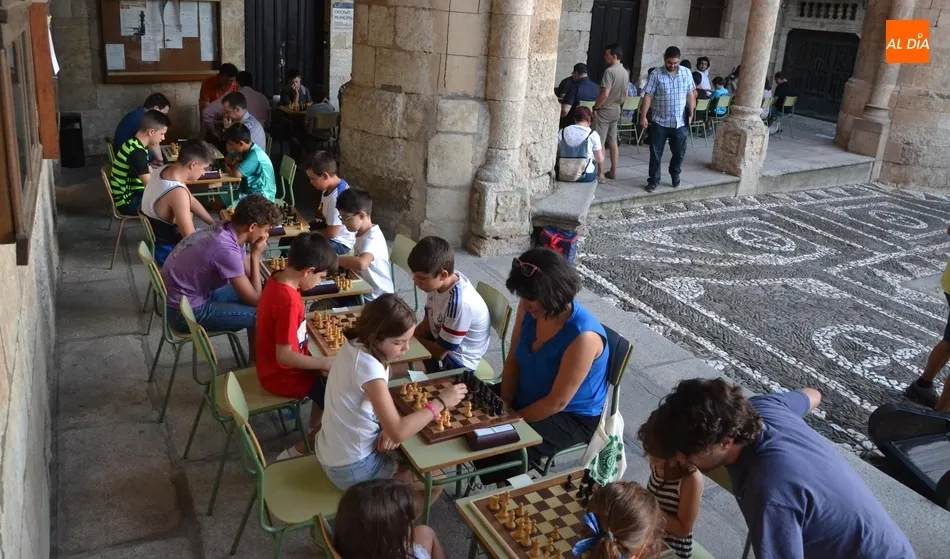 Foto 2 - El Torneo de Ajedrez Rel&aacute;mpago bate su r&eacute;cord de participaci&oacute;n  