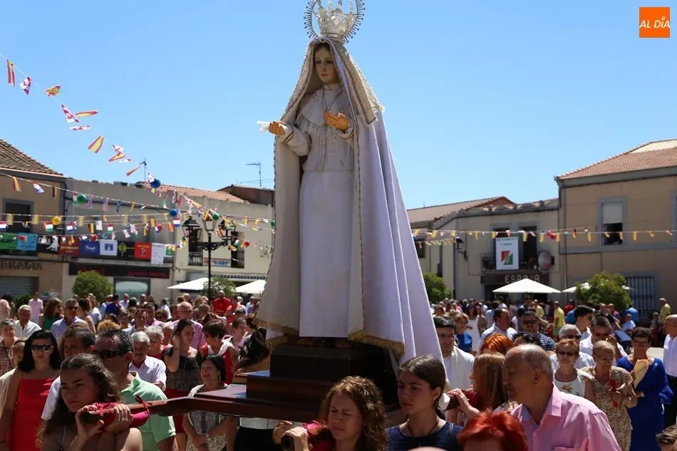 Foto 6 - Fervor a la Virgen de la Asunci&oacute;n en el d&iacute;a grande de las fiestas