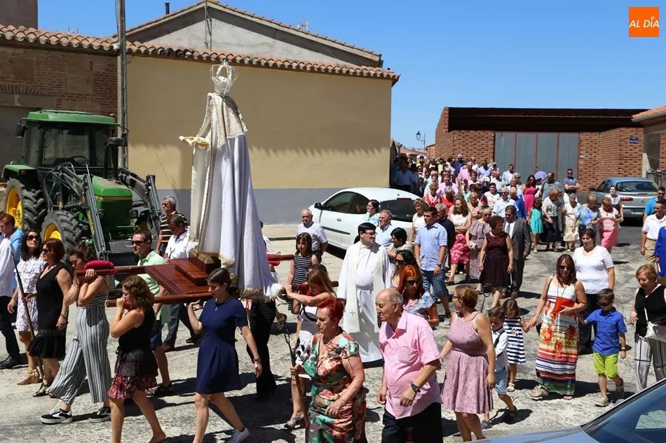 Foto 4 - Fervor a la Virgen de la Asunci&oacute;n en el d&iacute;a grande de las fiestas
