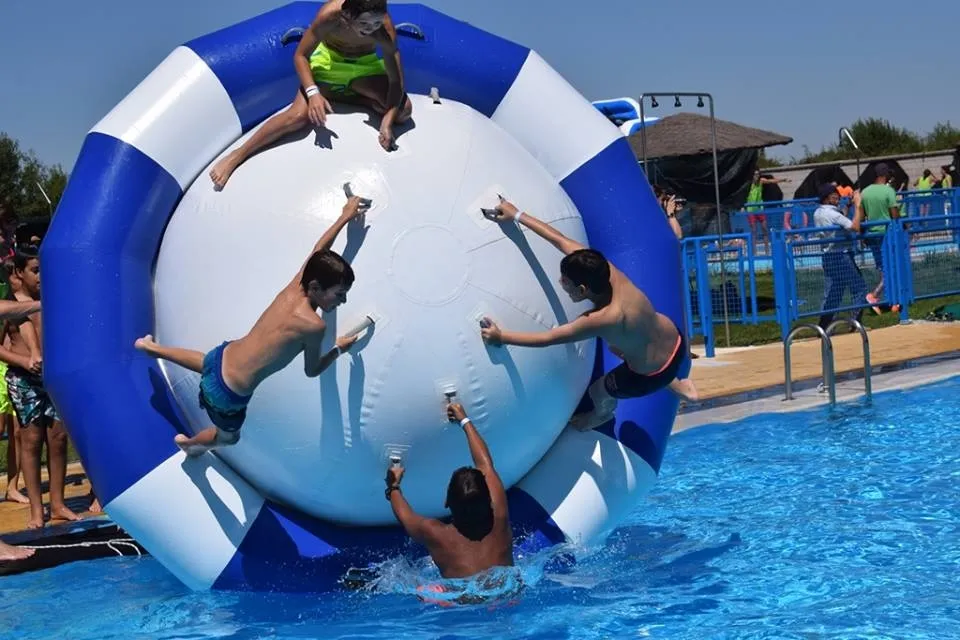 Unos 180 niños toman parte en los clásicos Juegos de las Piscinas de Sancti-Spíritus  