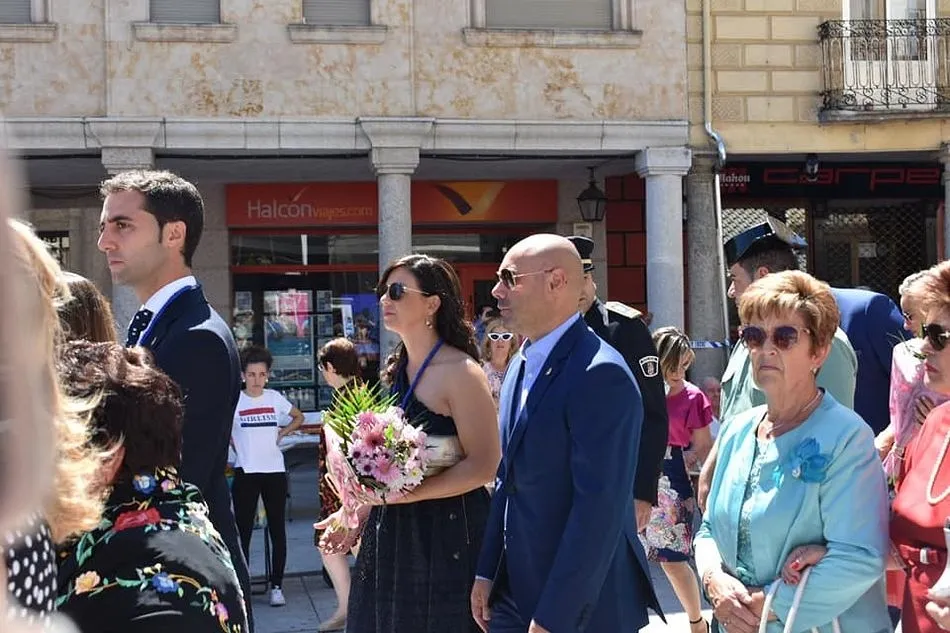 Foto 5 - Sentido homenaje a la Virgen de la Asunci&oacute;n en Guijuelo