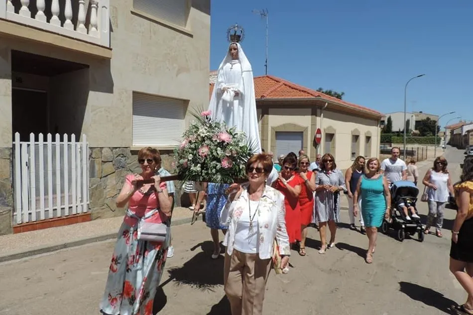 Foto 5 - Aldearrubia honra a la Virgen de la Asunci&oacute;n en el &uacute;ltimo d&iacute;a de sus fiestas